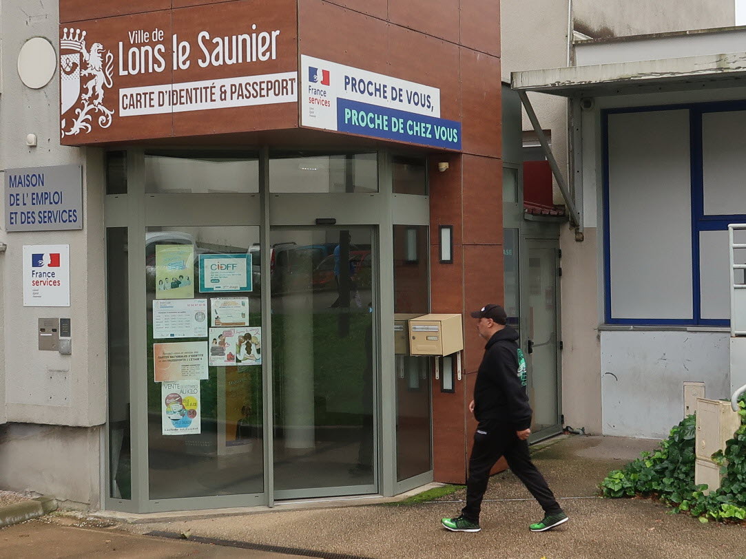 France services Jura